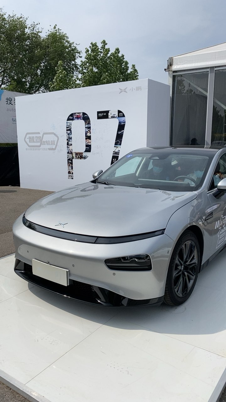 还是银色的帅啊～ - 小鹏汽车鹏友圈