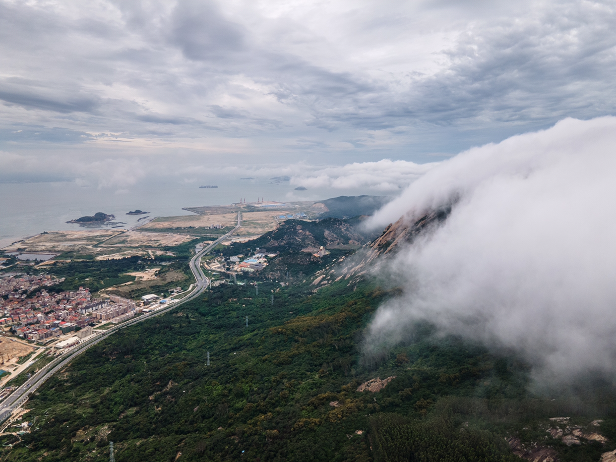 漳州龙海之旅，航拍太武山云海