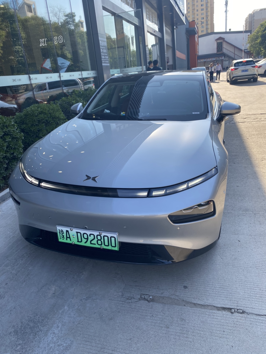 上完牌解决了我的停车 - 小鹏汽车鹏友圈