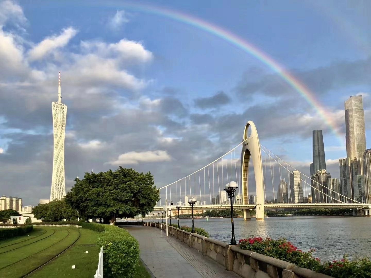 风雨彩虹图片大全图片