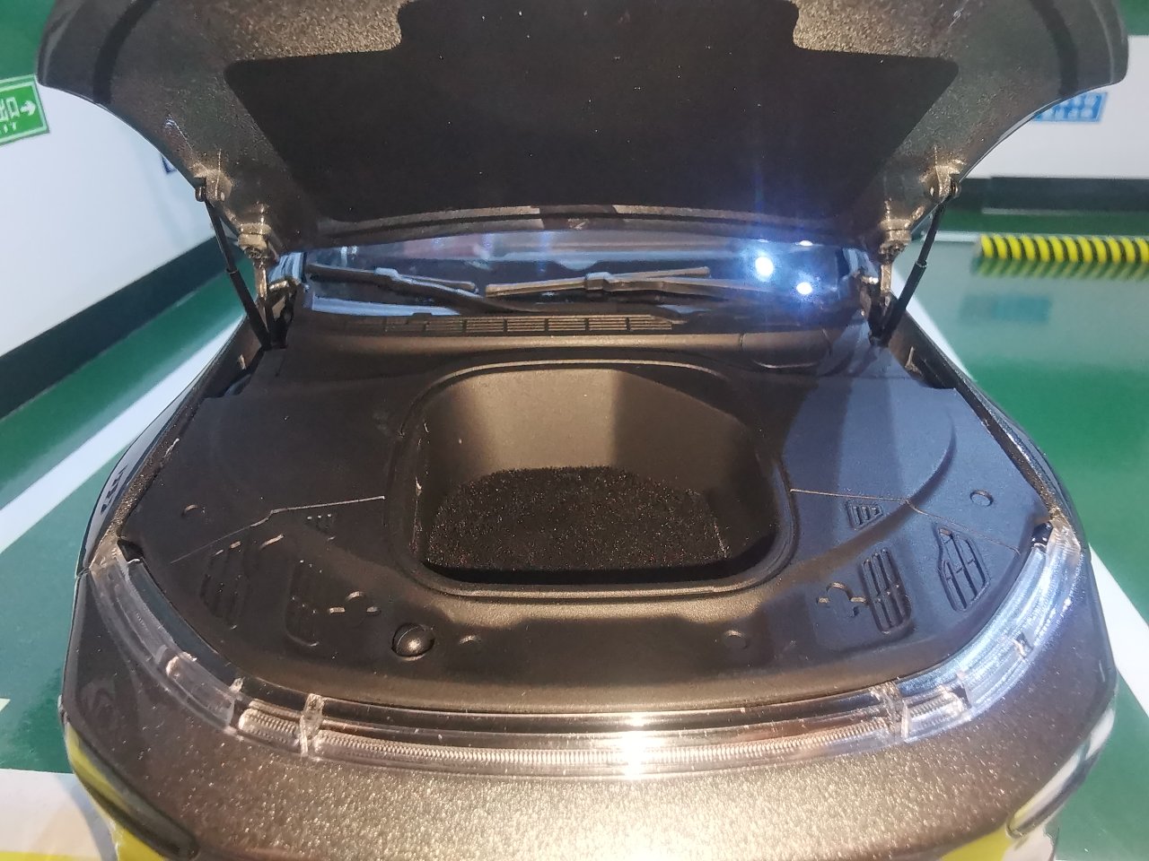 小鹏p7车模开箱与鉴赏