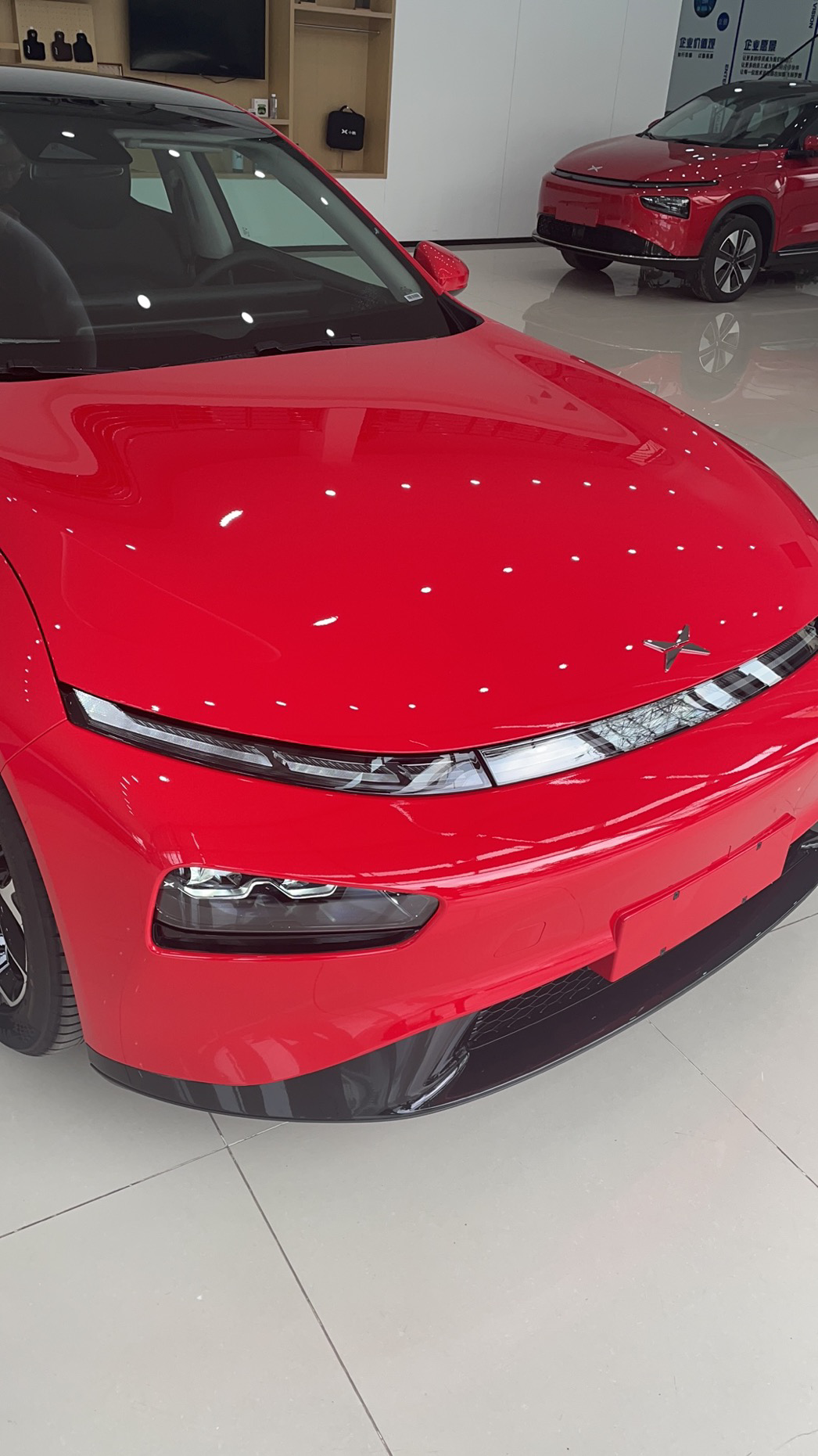 今天提了一个骚气的红 - 小鹏汽车鹏友圈