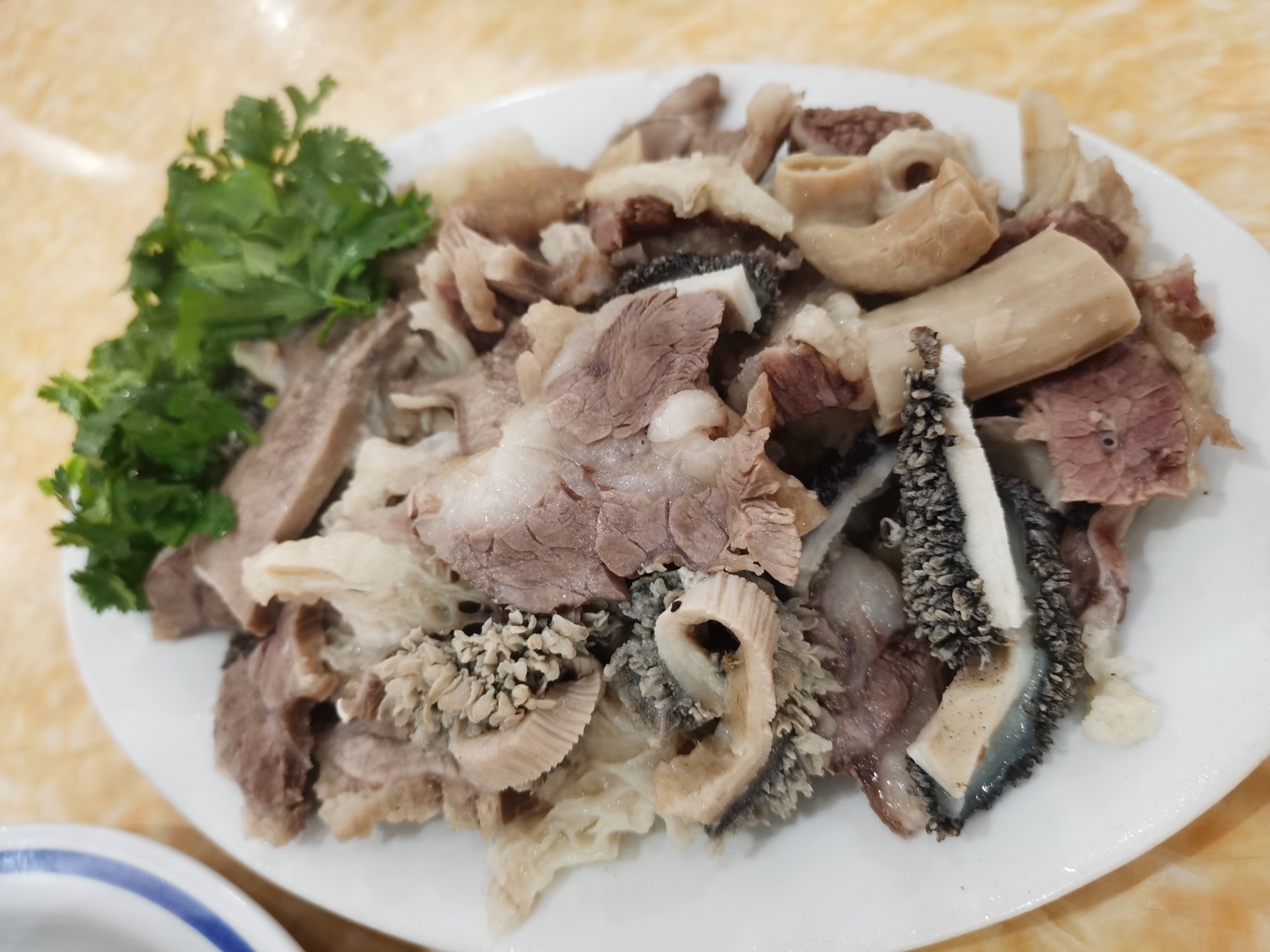 湛江驰名牛杂水正