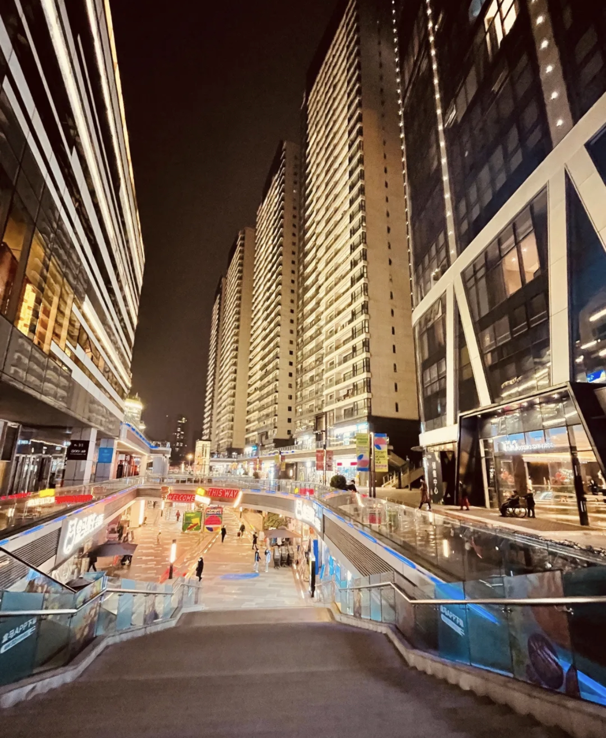 成都cosmo天廊小鹏超充站指南