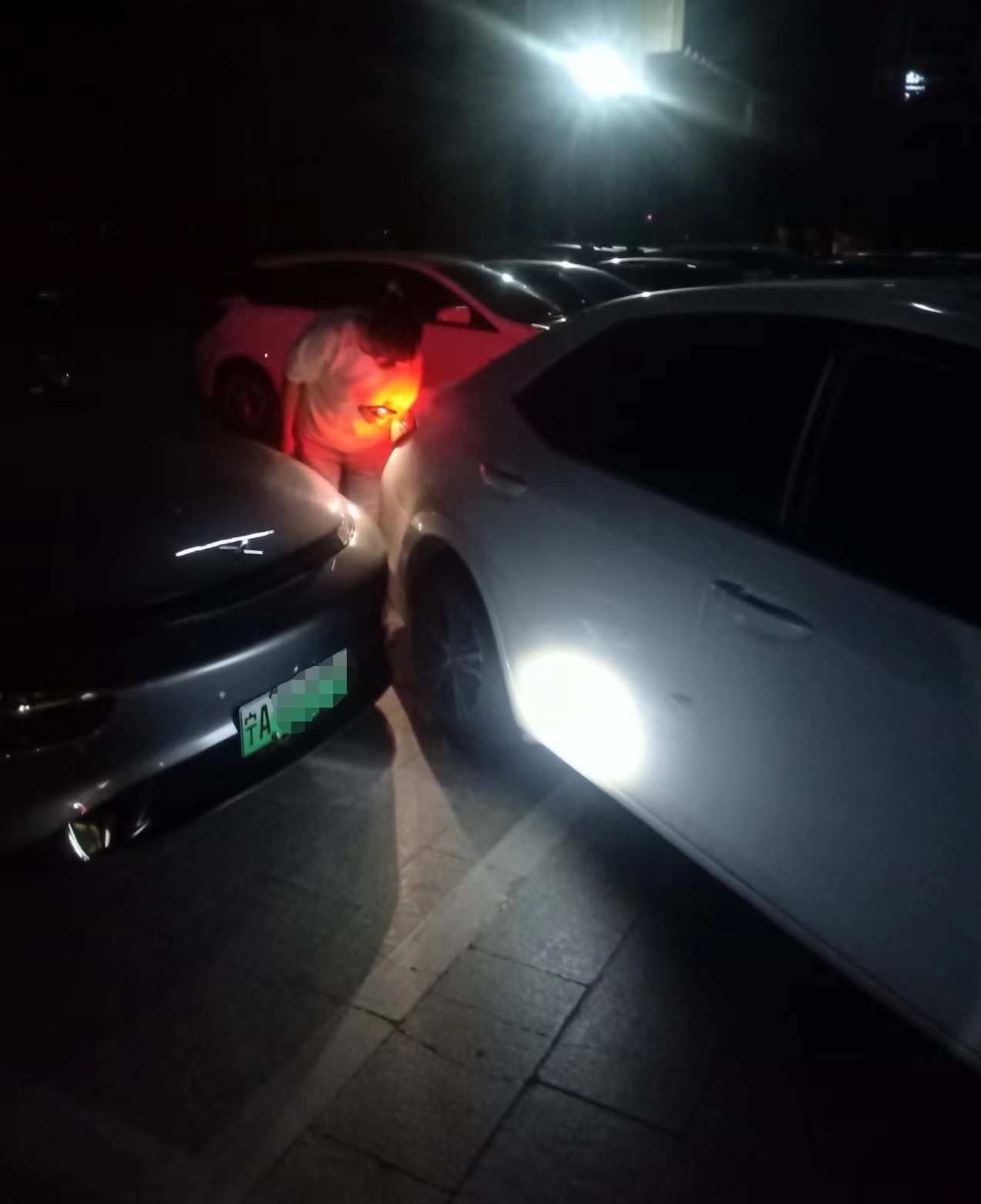 国庆节出游小P被剐蹭怎么办?如何自己快速处理?